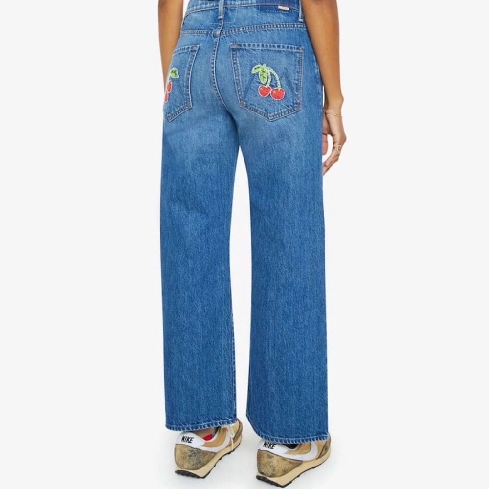 MOTHER ankle Dodger high rise with Cherry Pocket Embroidery